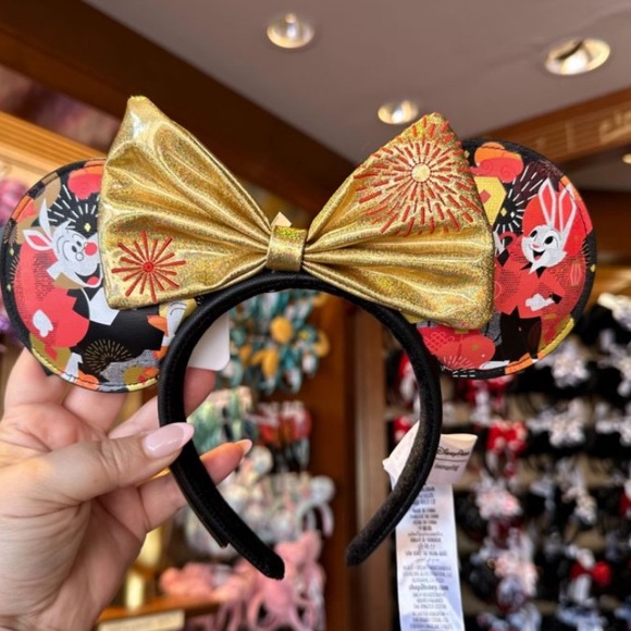 New Loungefly Minnie Ears Celebration of the Lunar New Year of the Rabbit! - Picture 2 of 3